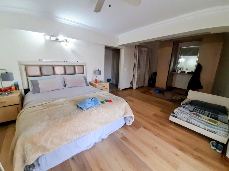 6 Bedroom Property for Sale in Kosmos North West
